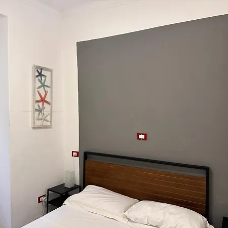 Pensión Minimal *